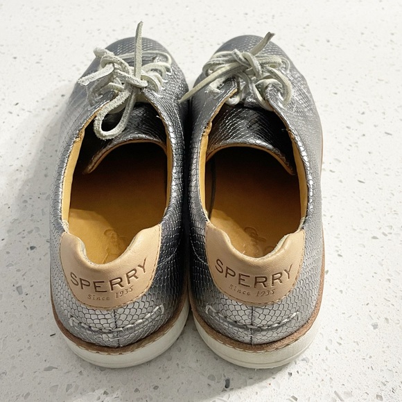 Sperry Gold Cup Women's Silver Lace-Up Shoes Size 8M STS95577 FISH SCALE RARE - Picture 3 of 10